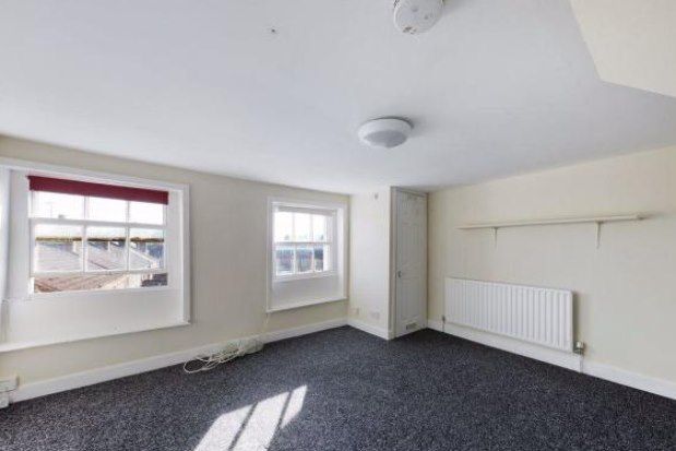 Flat to rent in Franklins Lodge, Boston