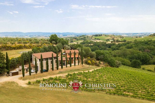 Farm for sale in Montepulciano, Tuscany, Italy