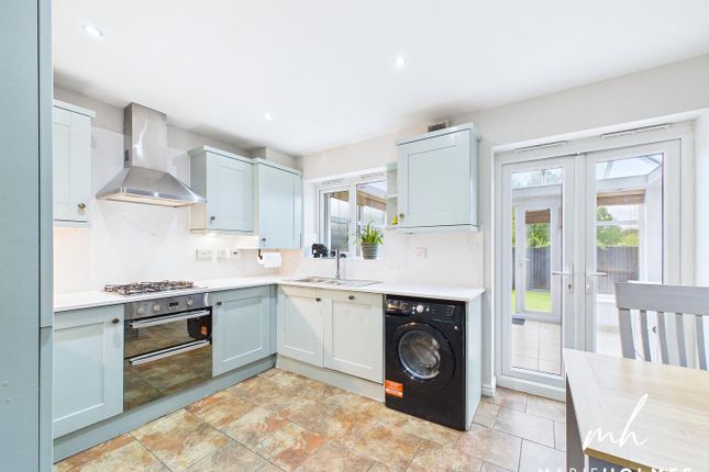 29, Alpine Close, Preston photo 2
