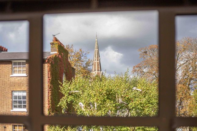 Castle Row, London photo 4