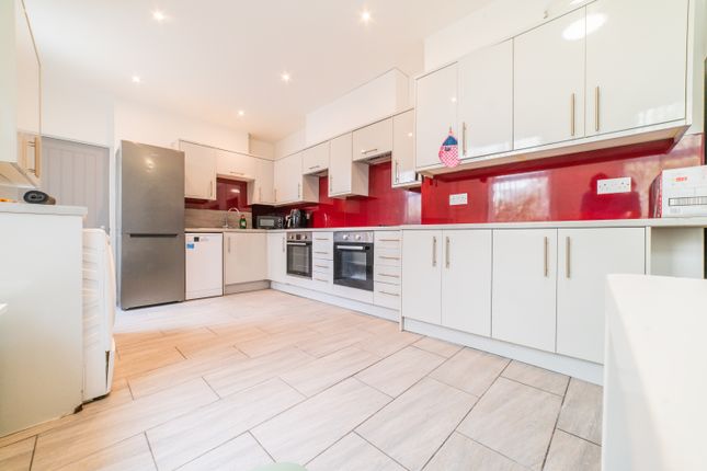 Call 02920 454555 To Secure Your Viewing_3