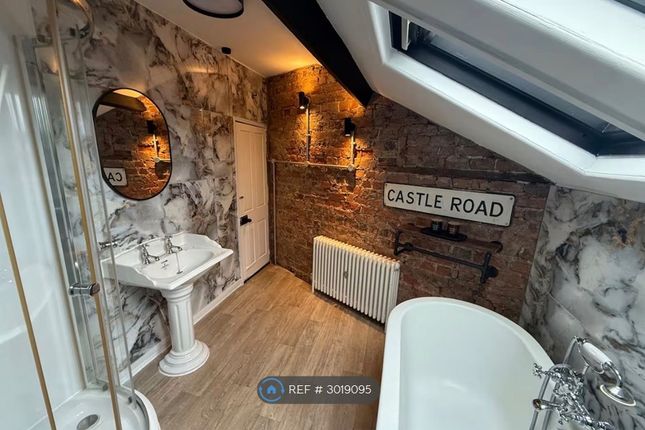 Castle Road, Scarborough photo 3