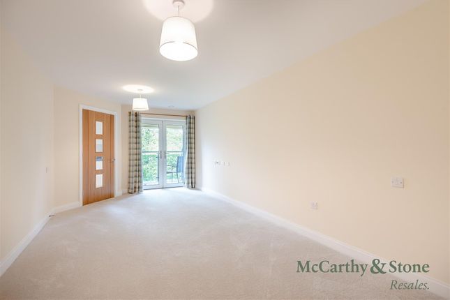 45 Thorneycroft, Wood Road, Wolverhampton photo 4