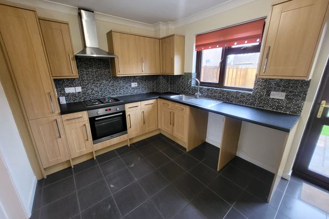 41, Tytherley Green, Bournemouth photo 4