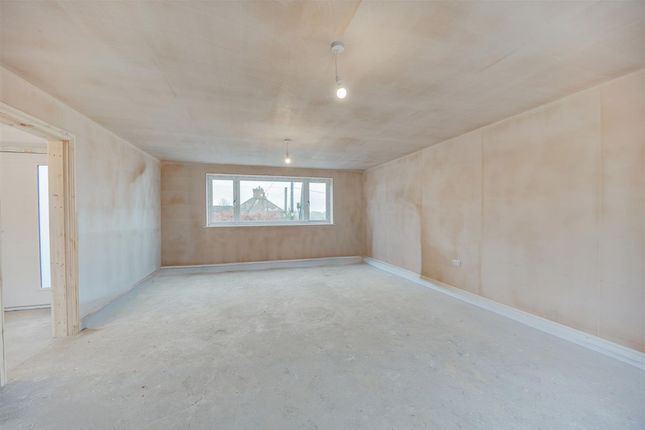 136 Mow Cop Road, Stoke-On-Trent photo 4