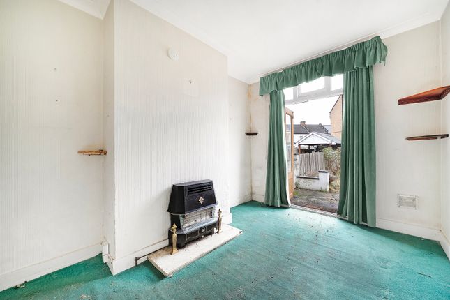 25, Clarendon Road, London photo 4