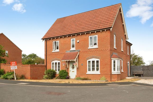 18, Damson Road, Loughborough photo 2