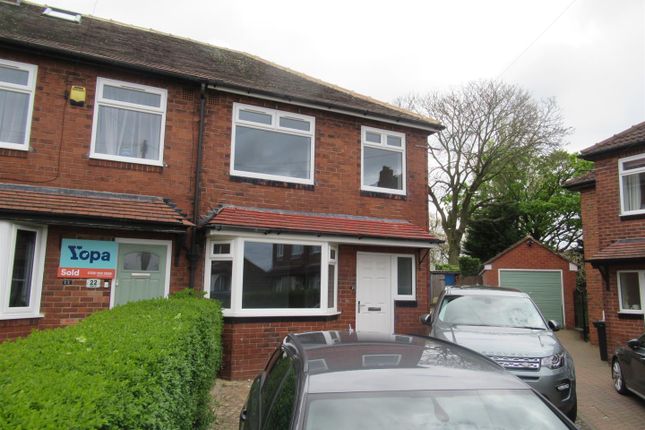 End terrace house to rent in Pinfold Hill, Leeds