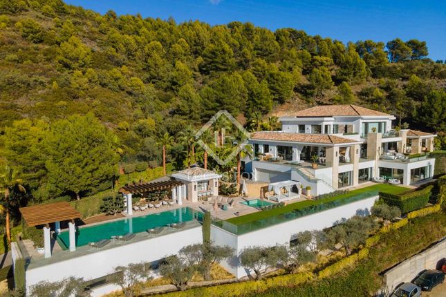 Thumbnail Villa for sale in Spain, Costa Del Sol, Marbella, Sierra Blanca / Nagüeles, Mrb35273