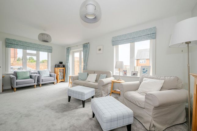 6, Greene Park Place, Crowborough photo 4