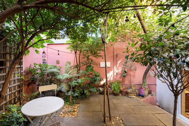 83, Lofting Road, London photo 4
