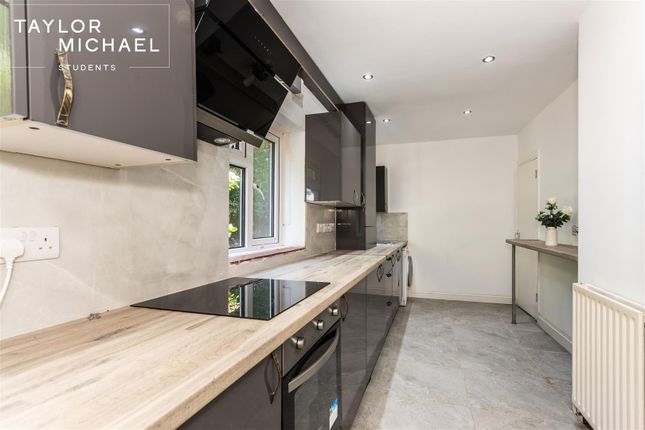 5-bed house on Ashurst Road, Brighton, £3,141/mo
