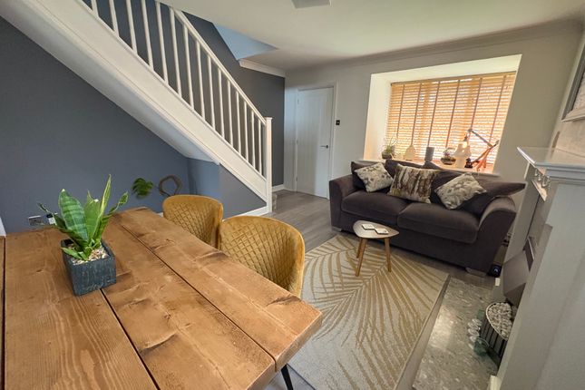 1, Hanbury Avenue, Hatton, Derby photo 2