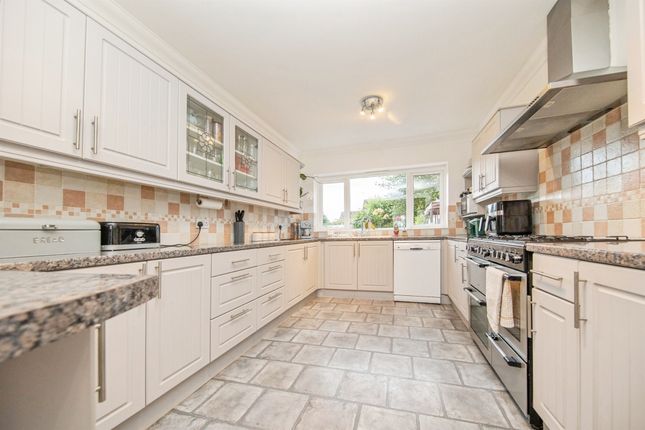 78, Burrs Road, CLACTON-ON-SEA photo 4