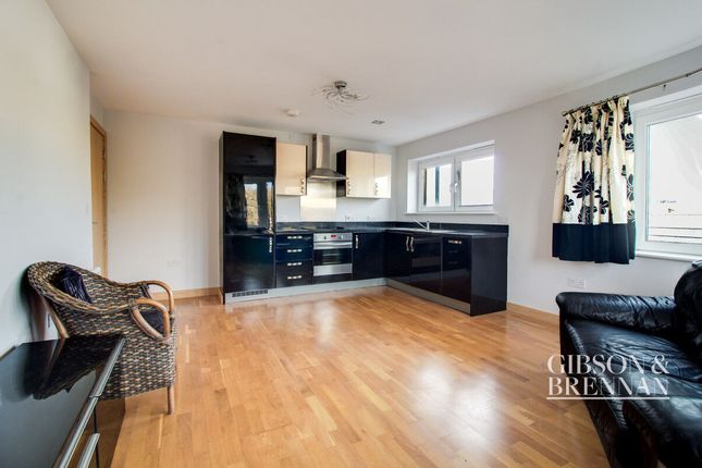 Flat for sale in Cherrydown East, Basildon