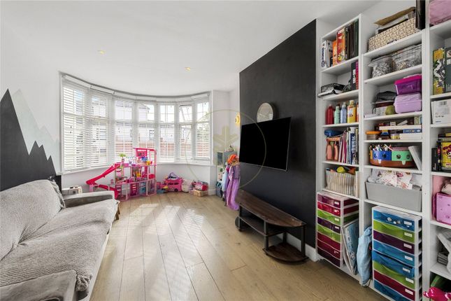 93, Southfields, London photo 4