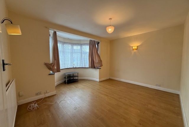 168, Christchurch Avenue, Harrow photo 3