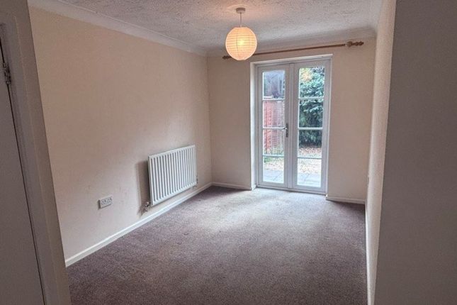 28, Poppy Close, Calne photo 4