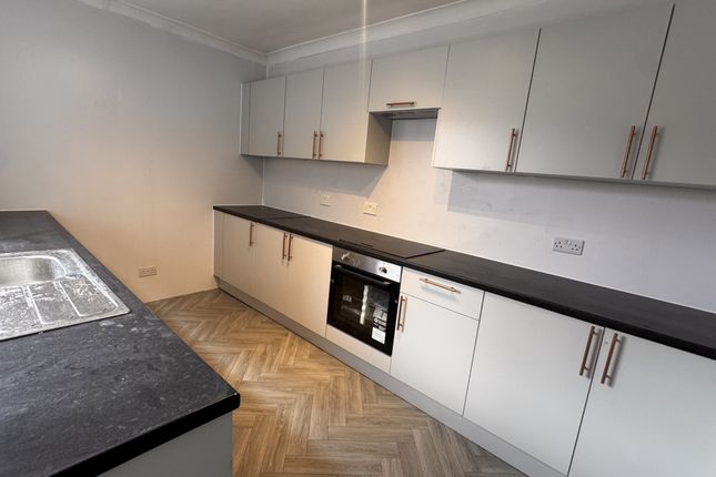West End Avenue, Bentley Doncaster South Yorkshire photo 2