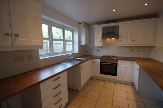 65 Blisworth Close, Northampton photo 2