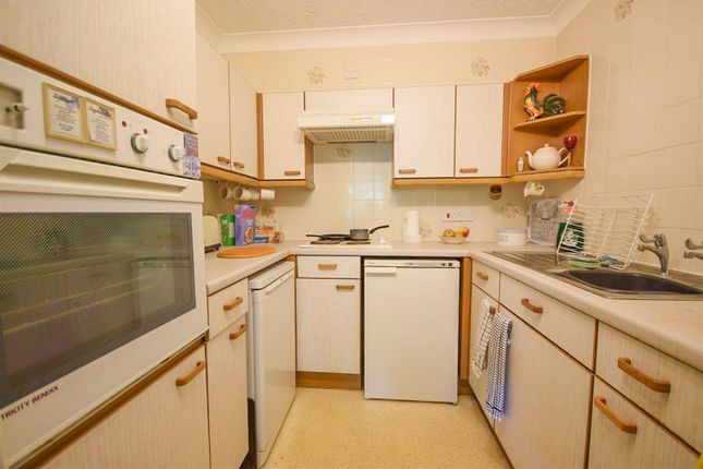 Flat for sale in Willow Court, Brookside Road, Gatley