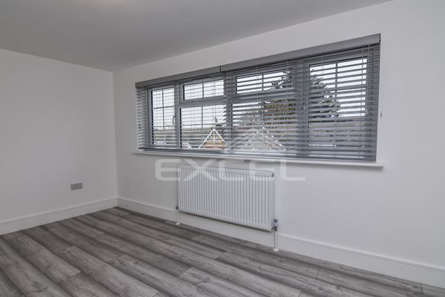 House, 4, Fredericks Place, Woodside Park photo 4