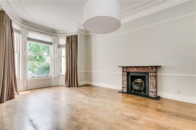 Thumbnail Flat to rent in Earls Court Square, Earls Court, London