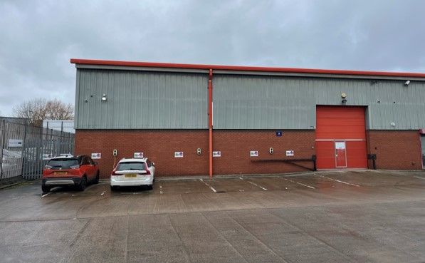 Thumbnail Warehouse to let in Unit 6, Waters Edge Business Park, Modwen Road, Salford, Greater Manchester