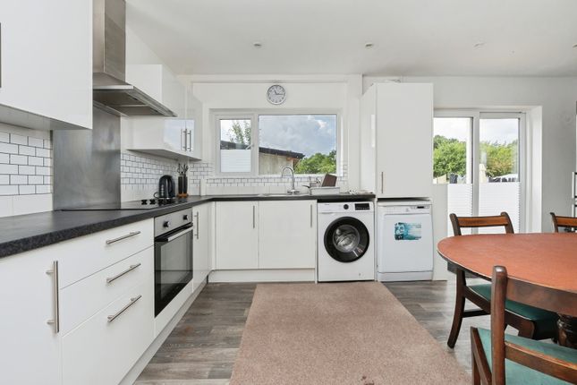 6, Hungerford Gardens, Bristol photo 2