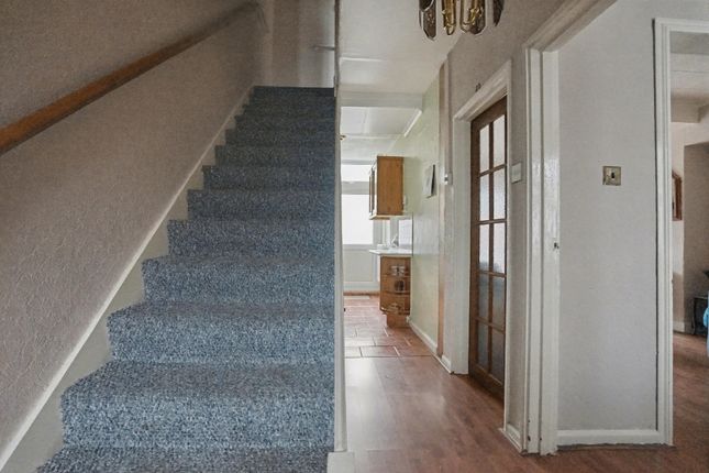 37, Parkstead Road, London photo 4