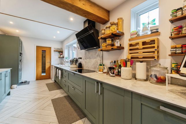4, Churchill Close, Thetford photo 3