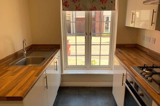 19, Village Drive, Telford photo 4