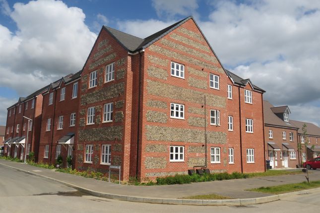 2 bed flat for sale in Whatley Way, Salisbury SP2
