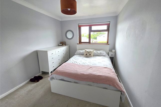 3, Millfield, Carmarthenshire photo 4