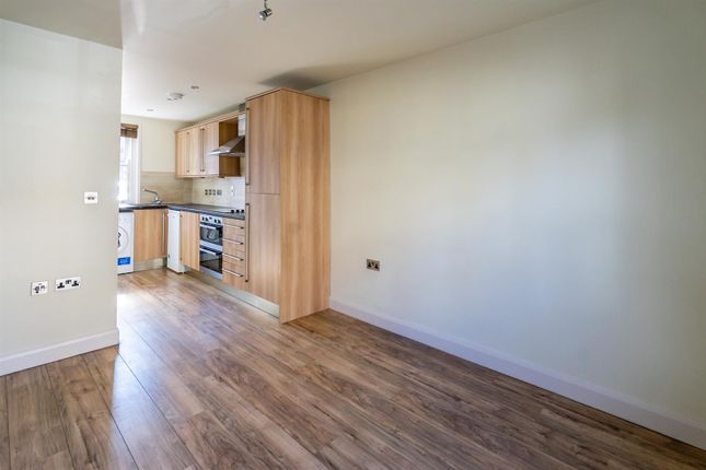 Flat to rent in 11 Crossley Court, Clarence Street, York