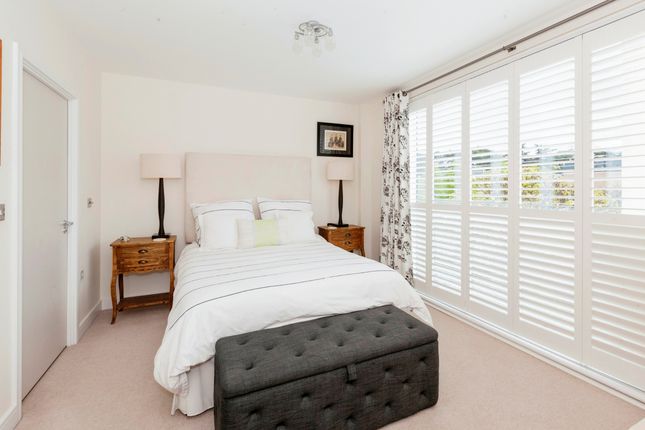Flat for sale in Cliveden Gages, Taplow, Maidenhead