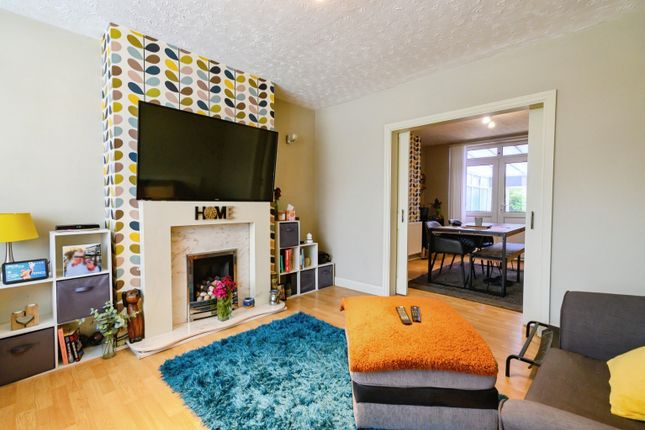 20, Ridge Crescent, Manchester photo 3