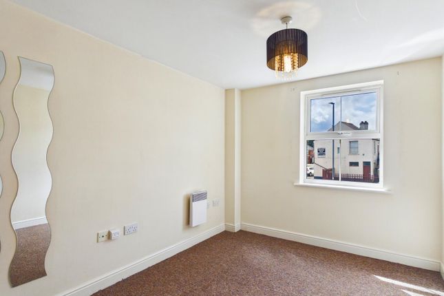 22, Ashdown Court, Knottingley photo 4
