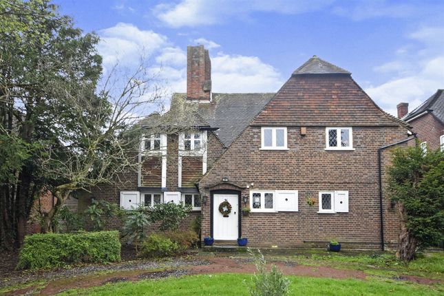 Thumbnail Detached house for sale in Risebridge Road, Gidea Park, Romford