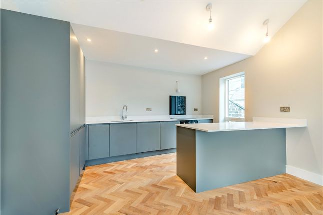 Flat for sale in Station Parade, Harrogate, North Yorkshire