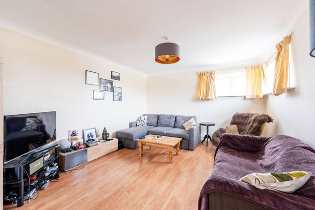 Thumbnail Flat to rent in Buckley House, Ealing Common, London