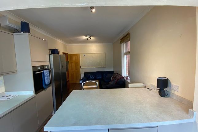 111, Hankinson Road, Bournemouth photo 5