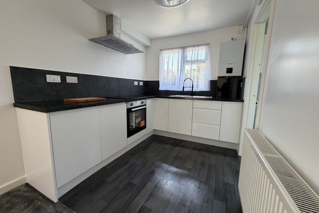 11, Clacton-on-Sea photo 4