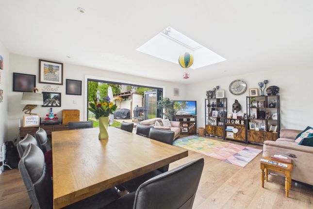 Downsview North, Salisbury Road, Horsham photo 3