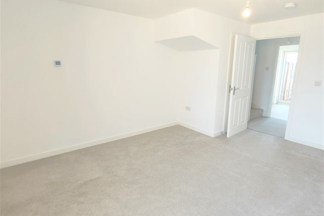 67, Ghent Field Circle, BURY ST. EDMUNDS photo 3
