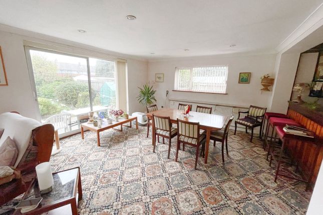 11, Warwick Road, Essex photo 3
