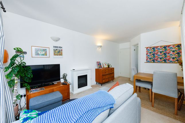 9 Pavilion Close, Nottingham photo 4
