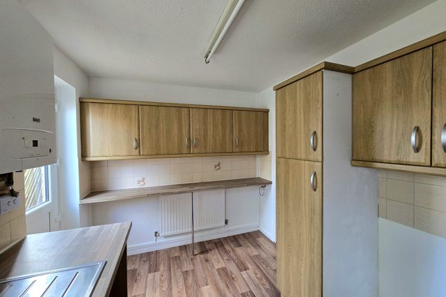 14 Heol Yr Eglwys, Bridgend photo 3