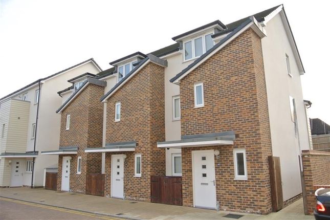 Thumbnail Terraced house to rent in Pyle Close, Addlestone