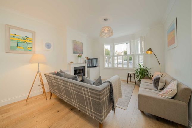 65, Humbolt Road, London photo 2